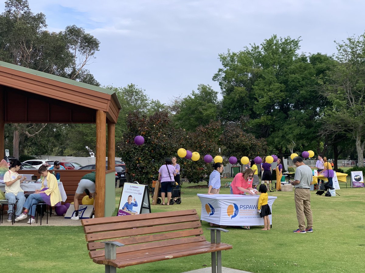 Suze_Freogirl's tweet image. And the fun begins!
Setting up our #DevLangDis picnic here in Western Australia thanks to @RobertPWells @LizzHillSP @EmilyMayJackson @CindyTheSP @sharlsy74 and a fab group of #SLP2B 
@RADLDcam @LaLYP