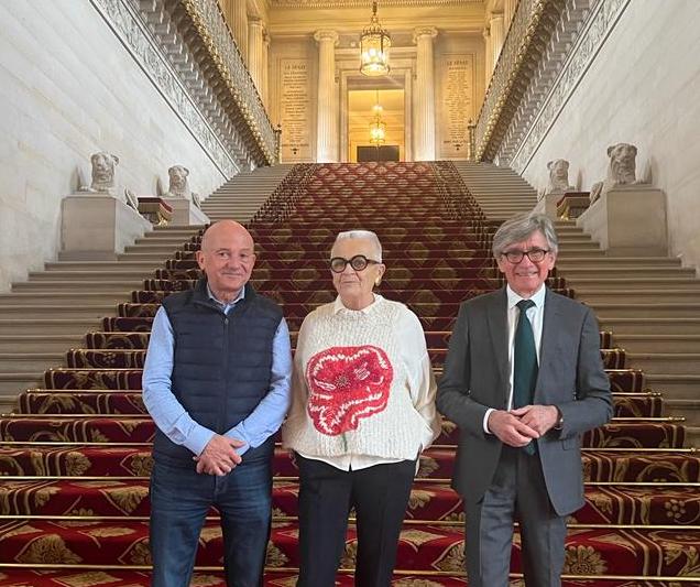 Françoise GATEL (@francoisegatel) on Twitter photo 🎨🔨Rencontre au <a href="/Senat/">Sénat</a> des <a href="/FrancePcc/">Petites Cités de Caractère France</a> avec le Président d’Ateliers d'Art de France Stéphane Galerneau <a href="/ateliersdart/">Ateliers d'Art</a> #PCCFrance 🎨🔨Rencontre au <a href="/Senat/">Sénat</a> des <a href="/FrancePcc/">Petites Cités de Caractère France</a> avec le Président d’Ateliers d'Art de France Stéphane Galerneau <a href="/ateliersdart/">Ateliers d'Art</a> #PCCFrance