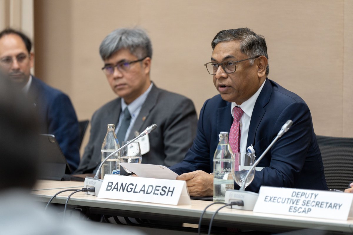 UNESCAP's tweet photo. #APEF3: Valuable insights were exchanged by experts on enabling sustainable power system #connectivity in the #AsiaPacific region and the next steps for implementing Strategy 9, including the Green Power Corridor Framework.
More details 🔗 https://t.co/S15AlcUmtv https://t.co/AyLmJfBtTp