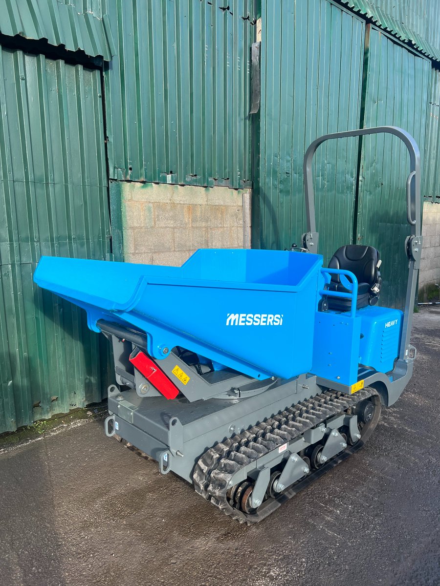 1stBasePlant's tweet photo. Messersi Tracked Dumper For Sale 
Ex-Demo Machine 2023
  Model - TC150d 
Carrying Capacity - 1500kg 
Unladen Weight - 1320kg 
Swivel tip, 3 cylinder Kubota engine
£18,950+vat - £4k less than current list pricing  https://t.co/2brHWzX1Bf https://t.co/BrvBT9N6cX