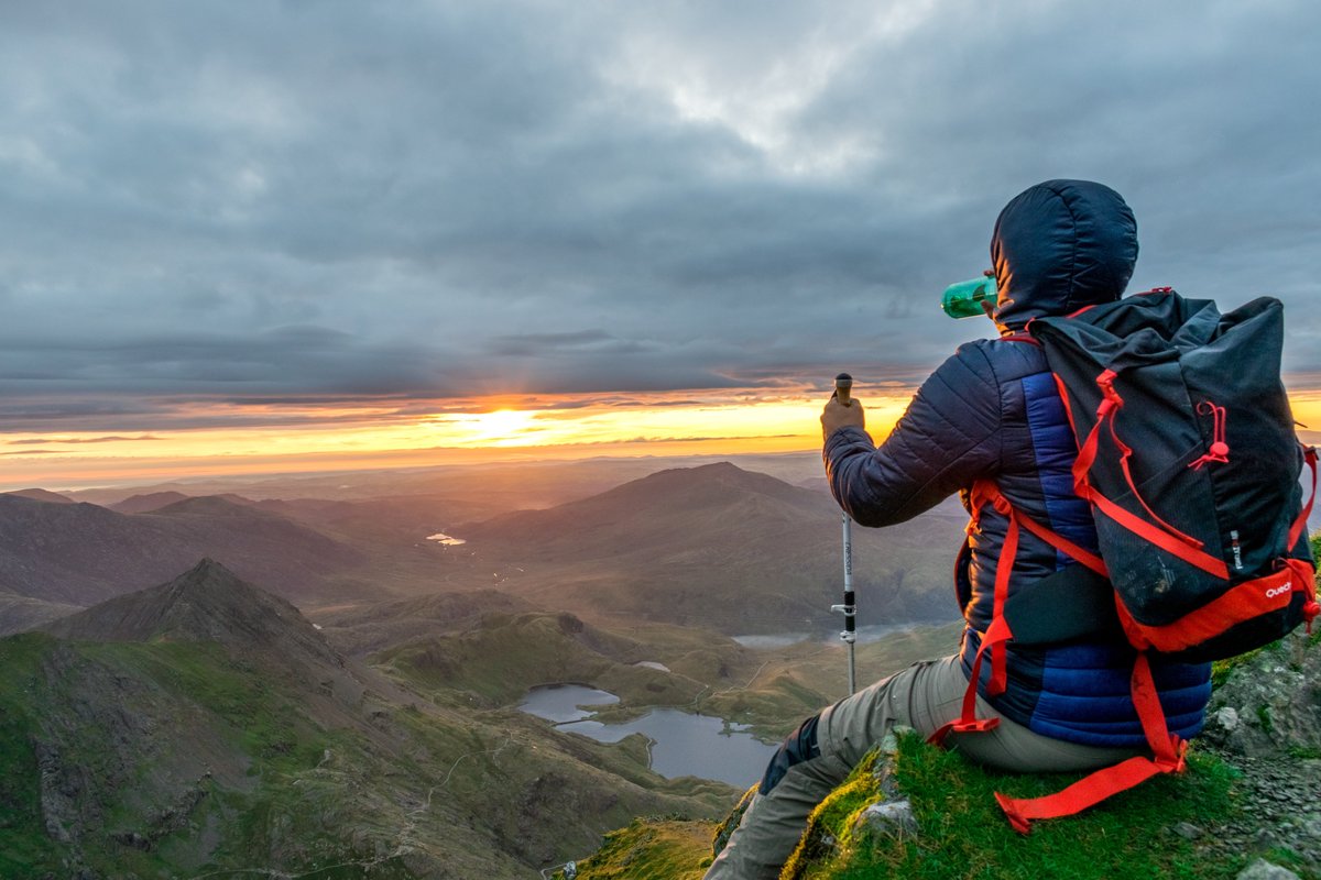 RamblersCymru's tweet photo. Planning an adventure this weekend? Check out the #beadventuresmart guidance - ask yourself 3 questions before you set off:

– Am I confident I have the KNOWLEDGE &amp; SKILLS for the day?
– Do I know what the WEATHER will be like?
– Do I have the right GEAR?

https://t.co/ZpGJdKa3xY https://t.co/DqJZr2YjIq