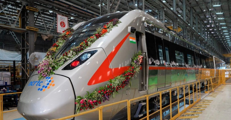 AlstomIndia's tweet photo. Hon'ble PM of India Shri @narendramodi, Hon'ble CM of UP @myogiadityanath &amp; other govt. dignitaries flag off @officialncrtc's #NamoBharat train. #India’s 1st ever #RRTS trains made by @Alstom boast world’s 1st ETCS Level 3 #signaling tech that will revolutionize regional travel