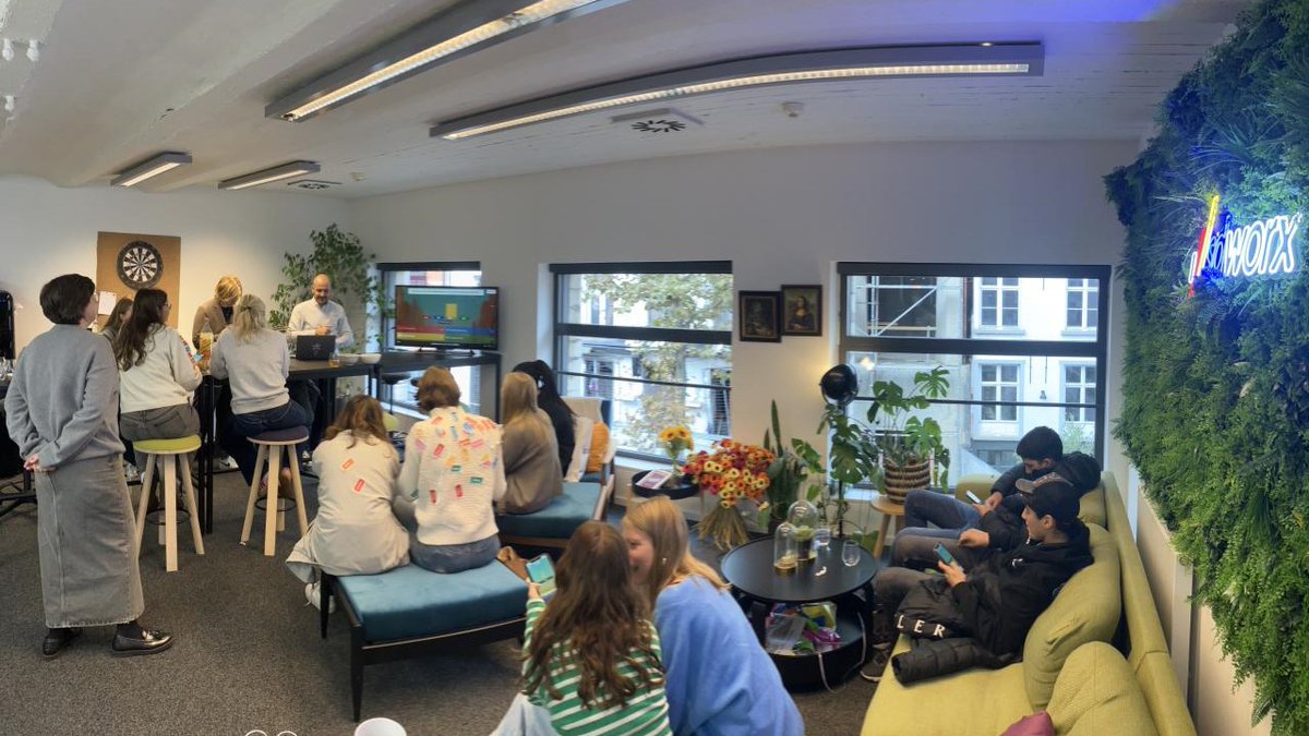 SDWorx's tweet photo. Yesterday @SDWorx welcomed 10 young talents on #YOUCA Action Day for gender justice. They spent time with our CPO Bruce &amp; CEO Kobe, happily donating the day's wage to @PlanBelgique in Senegal as they work towards a more equitable society #ESG #DEIB #forlifeforwork https://t.co/joXYAf2pI0