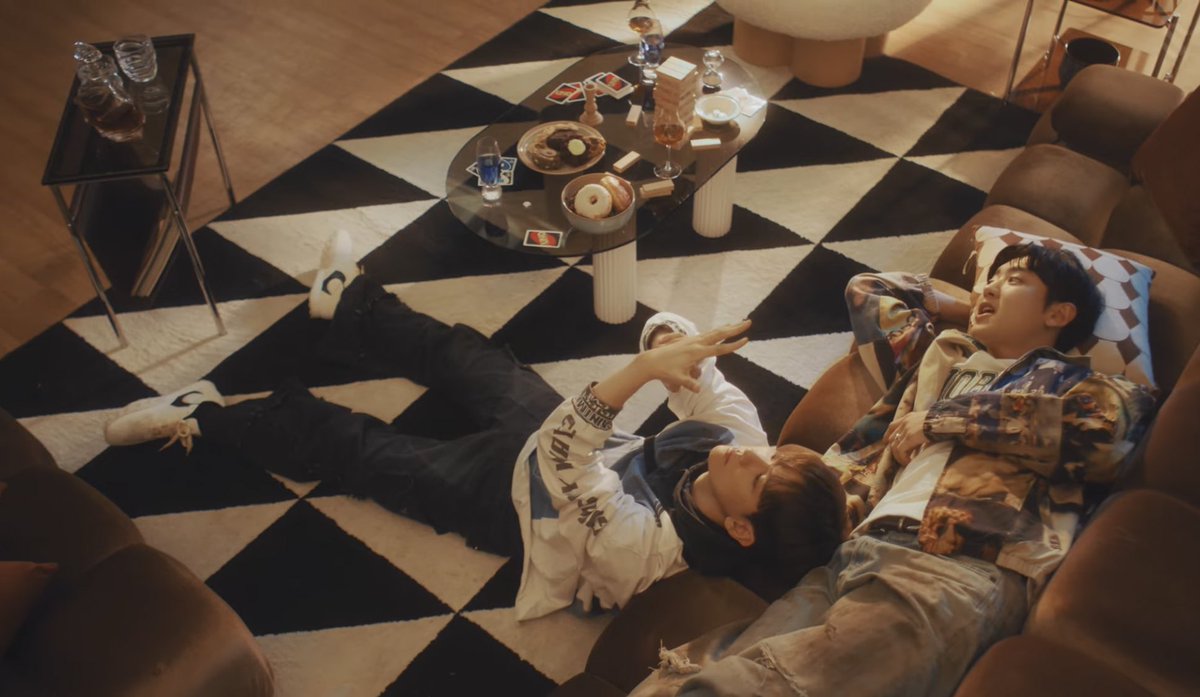 cbforu's tweet image. SCREAMINGGGG 😭😭😭😭😭😭😭