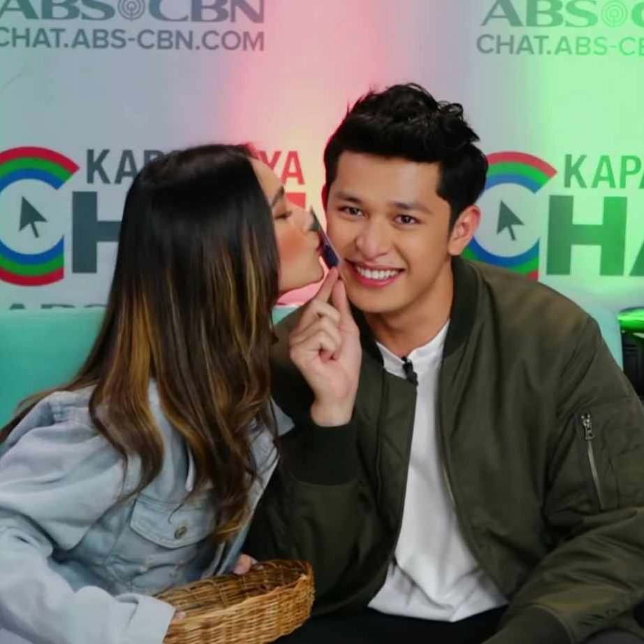 KarJonOfficial's tweet photo. ATTENDANCE CHECK mga keepers!

STREAM KARJON HEXBOYFRIEND

#KarJon @MissKareee @AljonMendoza_ https://t.co/3Inw4xzjwv
