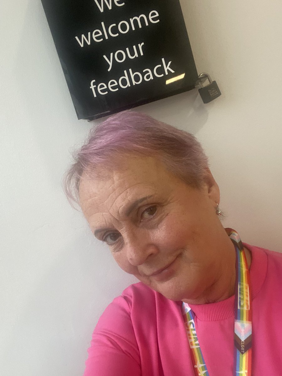 Anne 💙 tweet media