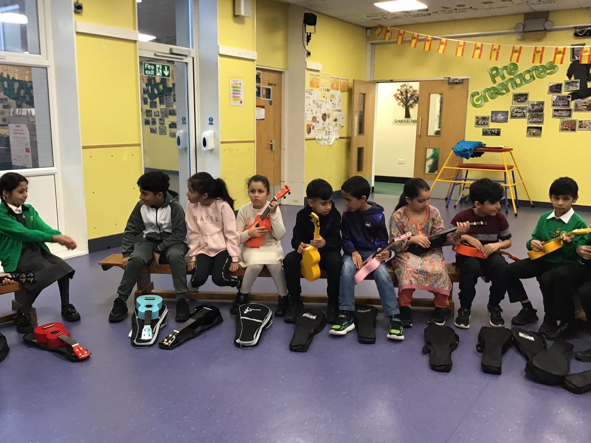 Today Year 4 had a lovely surprise, as Mr Thomas came in to give us a ukulele lesson #gpamusic