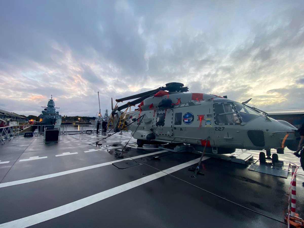 Yesterday afternoon, we also welcomed in the Dutch Frigate, HNLMS TROMP to #Glasgow prior to exercise Joint Warrior #JW232

🇬🇧 🤝 🇳🇱 

@COM_SNMCMG1 @NATO_MARCOM @kon_marine @NLinUK @GHNijenhuis @PeelPorts @CasperDefence 

#WeAreNATO #StrongerTogether