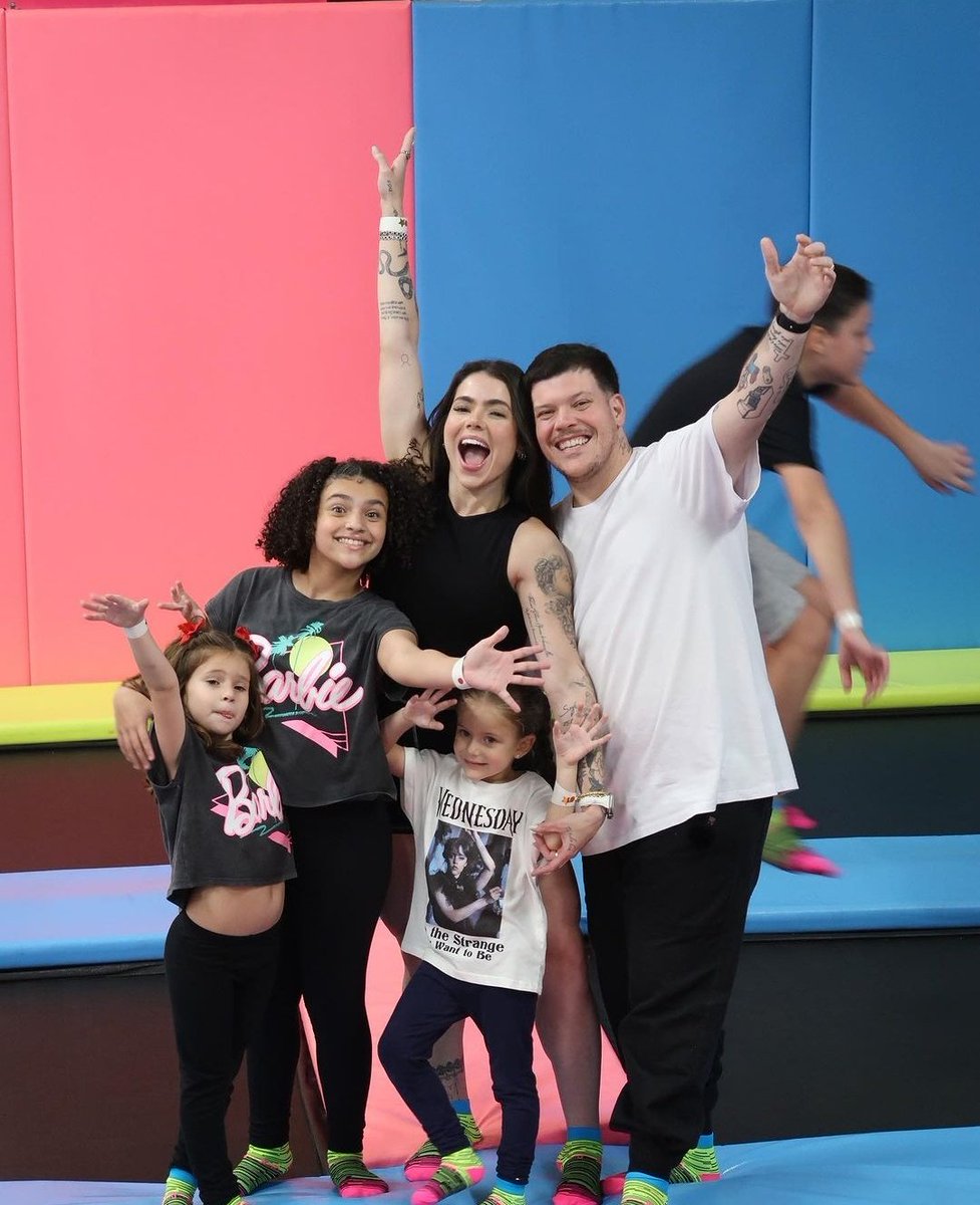 FerrugemEmCasa's tweet photo. Bom dia, família! É com imenso prazer que viemos aqui falar deste ser humano incrível, deste cara chamado [Jheison], que o mundo abraçou com o nome @ferrugem❤❤❤❤. [+] https://t.co/kHz5hlXvvm