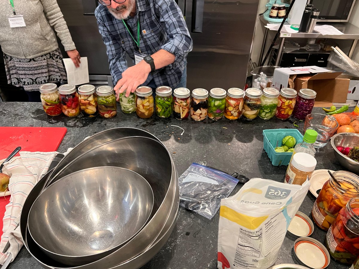 Spreading the love for local produce at Massachusetts Farm 2 School's Retreat! 🌱🍅 Project Bread's very own Chef Educator, Ryan Eckles, turned veggies into works of art with a quick pickling class. From farm to fork, we're cultivating knowledge and flavor!