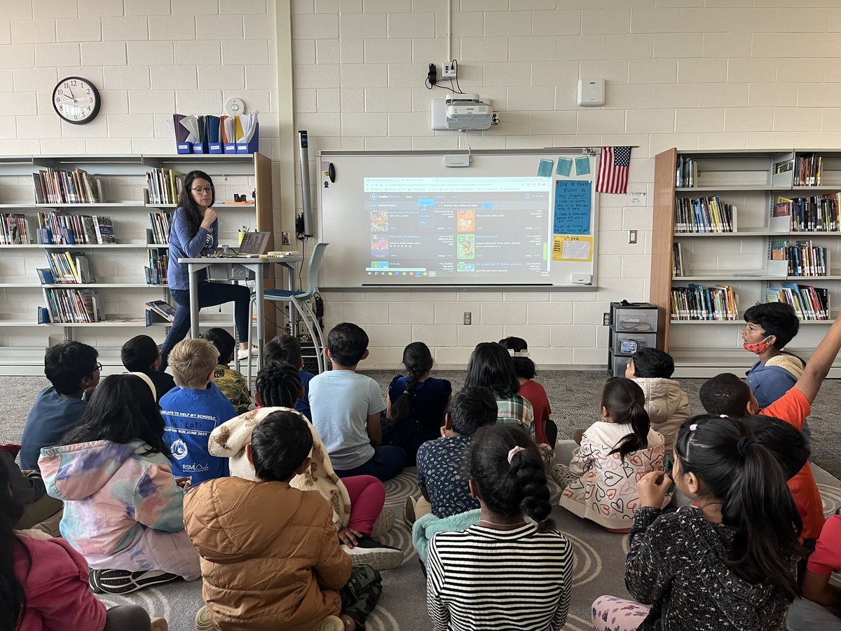 We 💙 Fridays in the Library