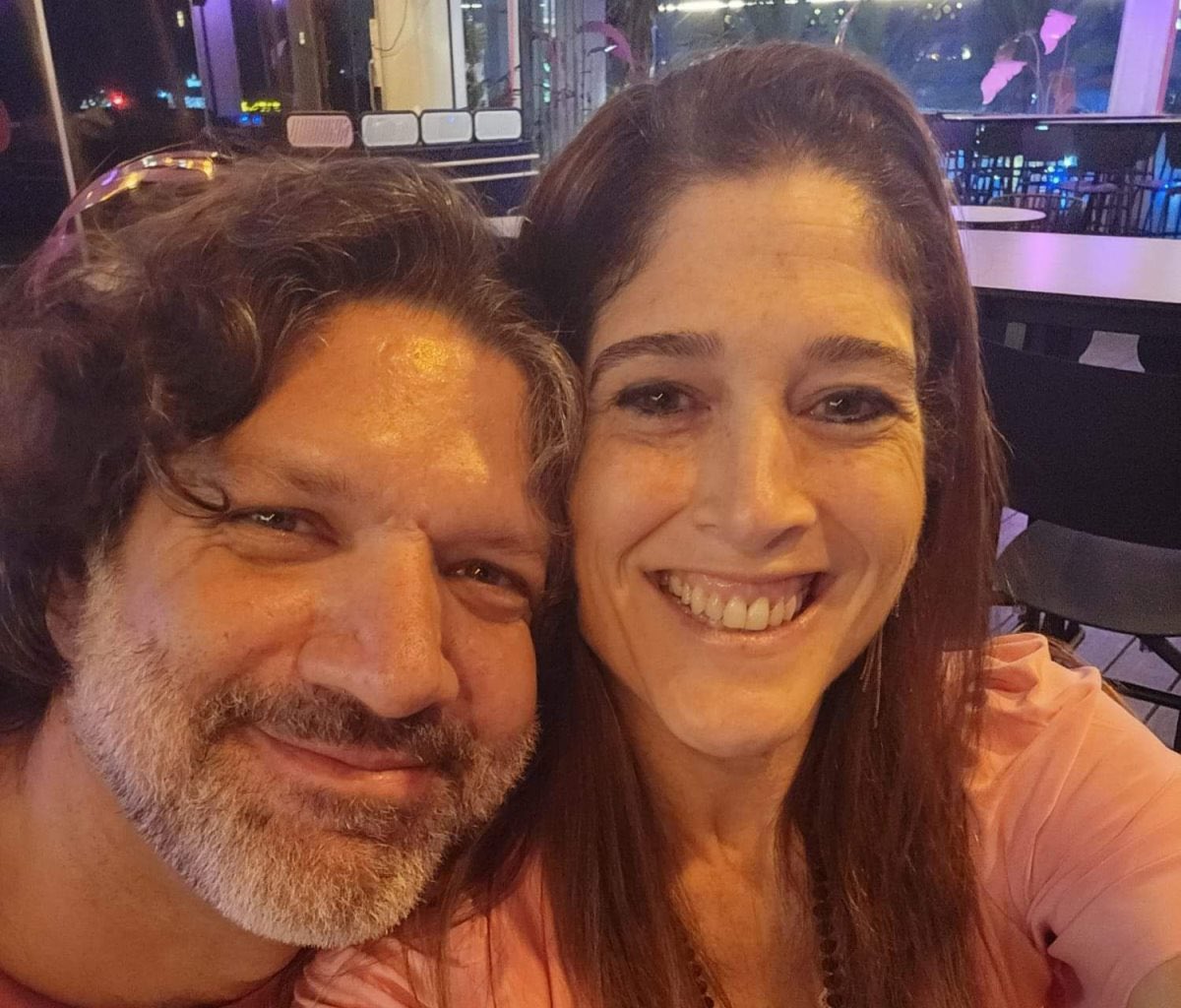 yaelbt's tweet image. "The last thing my dad said was 'I lost my arm' and then my mother died on top of me"

Shlomi Mathias and his wife Shahar Debby were music teachers from Kibbutz Holit.  When Hamas terrorists attacked them in their home, they sheltered their 16-year-old son, Rotem. He hid under