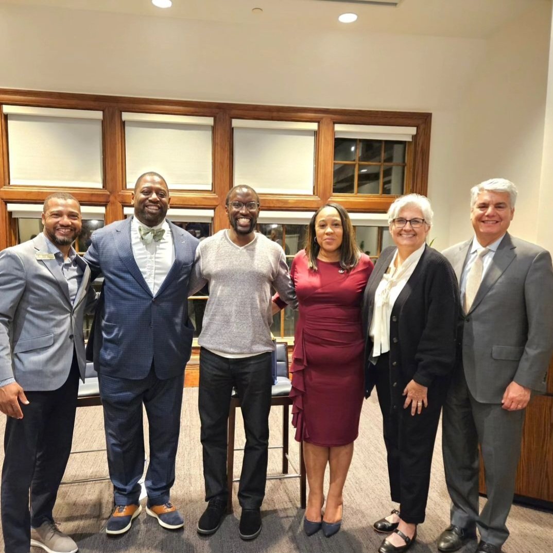 AdelinGasana's tweet image. Thank you @gregfenves @EmoryLaw @EmoryUniversity @EmoryAlumni for hosting @BoLegsFilm and honoring the storied legacy of the Honorable Marvin Arrington, Sr. #ATL #BoLegs #Atlanta #Emory #FaniWillis