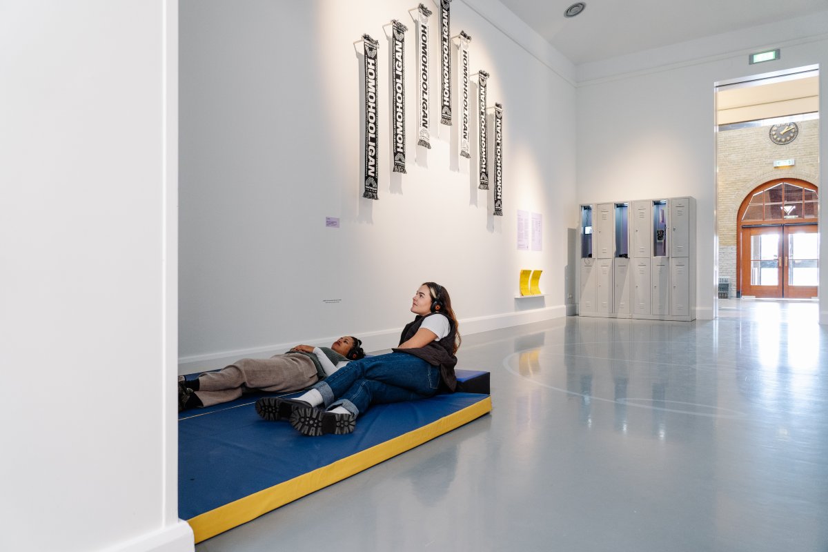 Nog één nachtje slapen en dan begint <a href="/dutchdesignweek/">Dutch Design Week</a> 2023! Wist je al dat The Embassy of Inclusive Society de hele week gratis activiteiten organiseert? Je hoeft je alleen maar even aan te melden via ap.lc/EquwP 

📸 Almicheal Fraay