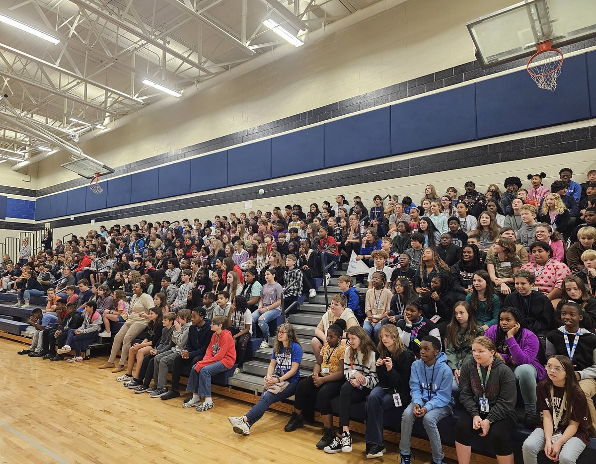 Our 6th grade Huskies celebrating at the Quarter One Husky Huddle 🩵🐾 <a href="/tiff_wag_AP/">Tiffany Young-Williams</a> <a href="/CSMS_Huskies/">Carolina Springs Middle School</a> #PositiveTracksCSMS