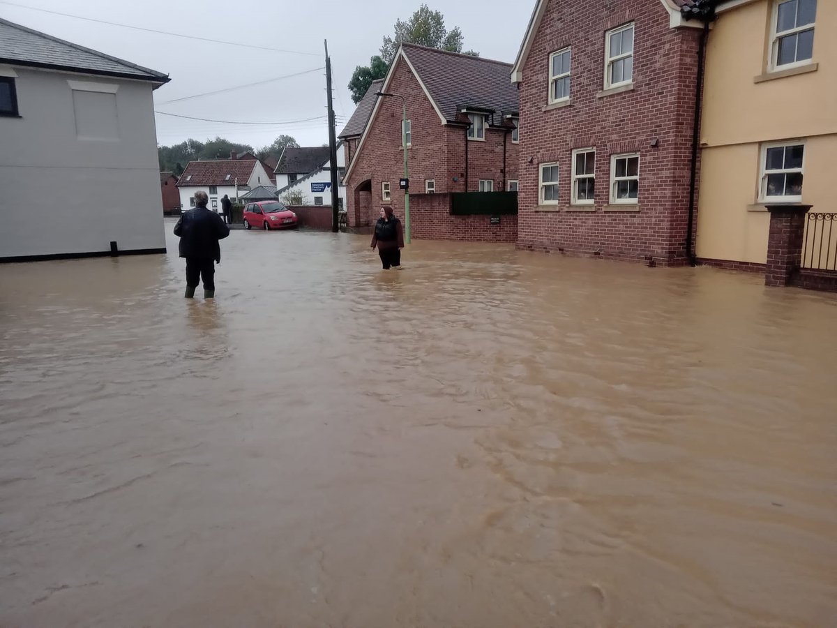 A major incident has been declared in Suffolk due to heavy rain and flooding across the county. 

People in Suffolk are being asked not to travel unless absolutely essential.   

For more information visit: suffolk.gov.uk/council-and-de…