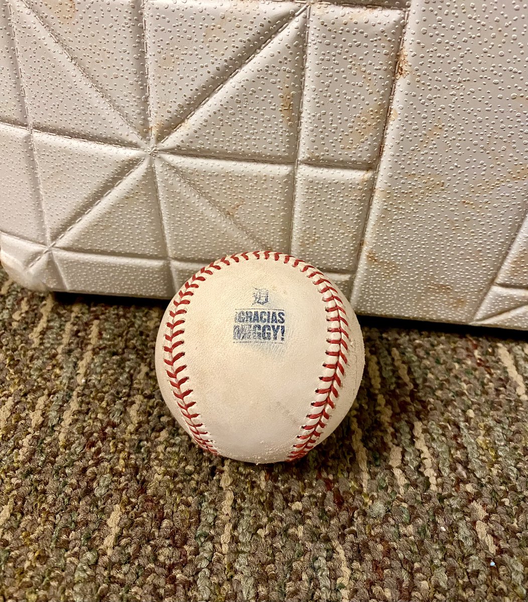 #Giveaway - RT &amp; FOLLOW <a href="/DETAuthentics/">Detroit Tigers Authentics</a> for a chance to win: 

A game-used ¡Gracias Miggy! Logo ball from Miggy’s final game (10/1)

1 winner will be picked at random and notified by DM on 10/23/23

GU baseballs from the final game are live now ➡️ tigers.auctions.mlb.com/2023-game-used…