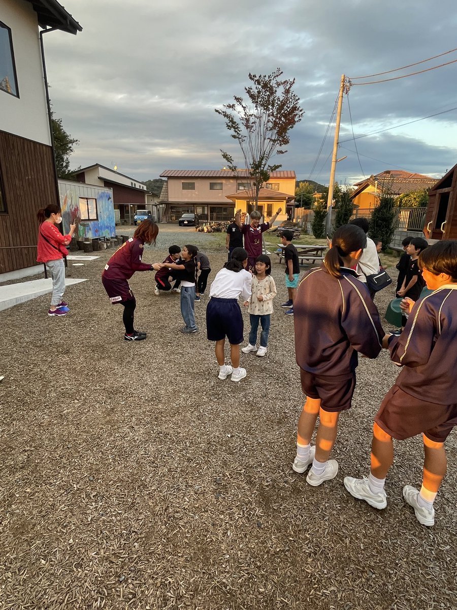 f_mosshan's tweet photo. なでしこサッカー体験
みんなの笑顔がこの体験を物語っている！
#バニーズ群馬FCホワイトスター https://t.co/rD0OdyGnAJ