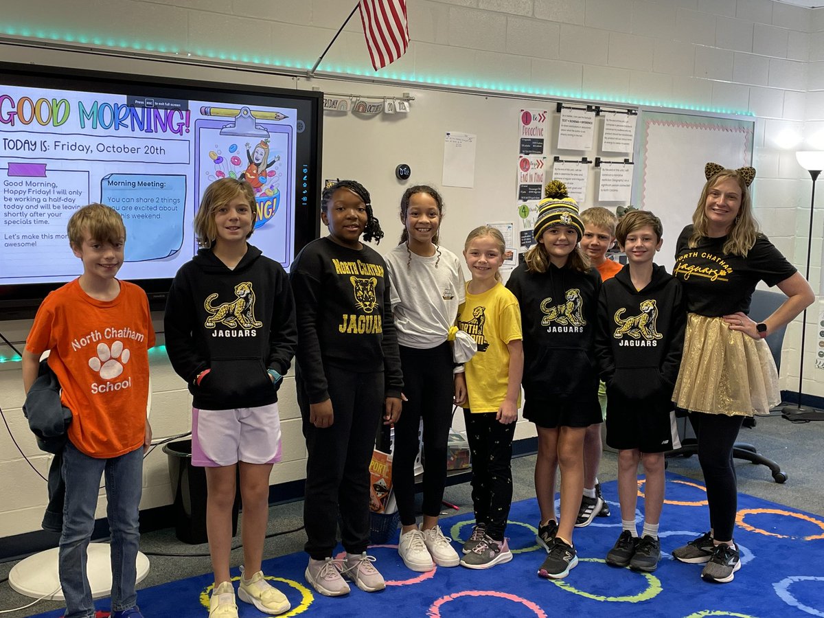 north_chatham's tweet photo. We are sharing the spirit of kindness today with our NCE spirit wear! 🖤💛 #UnitySpiritWeek https://t.co/vjPknetau4