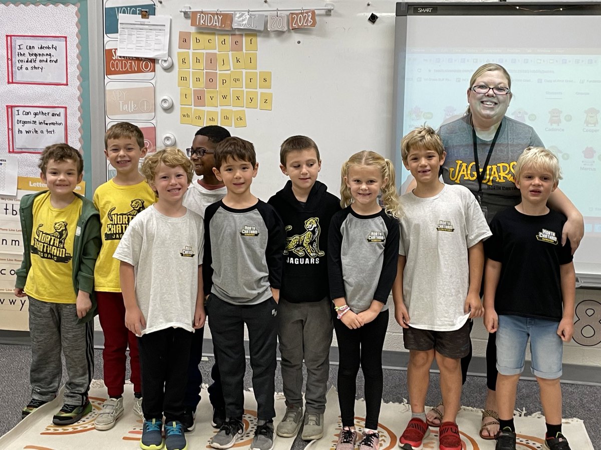 north_chatham's tweet photo. We are sharing the spirit of kindness today with our NCE spirit wear! 🖤💛 #UnitySpiritWeek https://t.co/vjPknetau4