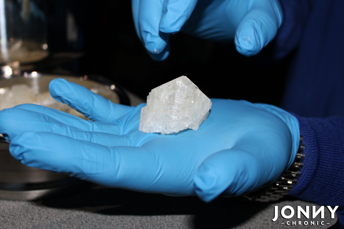 jonnychronic1's tweet photo. GOT DIAMONDS 💎?…
 
Check out this beautiful diamond produced in-house here at Jonny Chronic!
 
📣 Shout Out to Our Incredible Extraction Team for pulling these insane diamonds! 🎉 https://t.co/tTAG6zM2PC