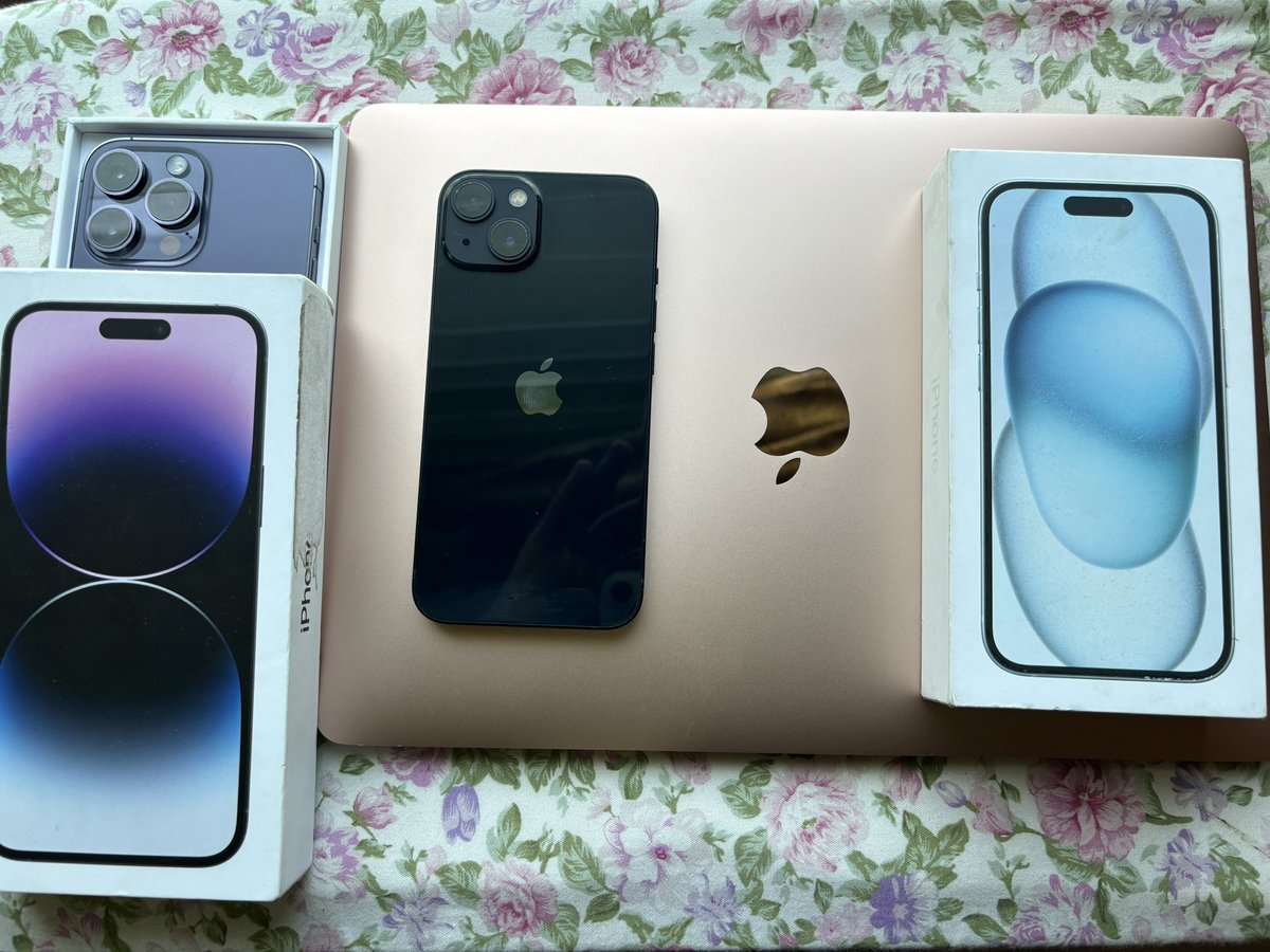 GhanamanTips's tweet photo. Giveaway Soon🎉🎉🎉

iPhone 15 - New Unlocked

iPhone 14 Pro Max - New Unlocked

iPhone 13 - Used by me Locked

MacBook Air - Used by me https://t.co/4FGhgYvaam