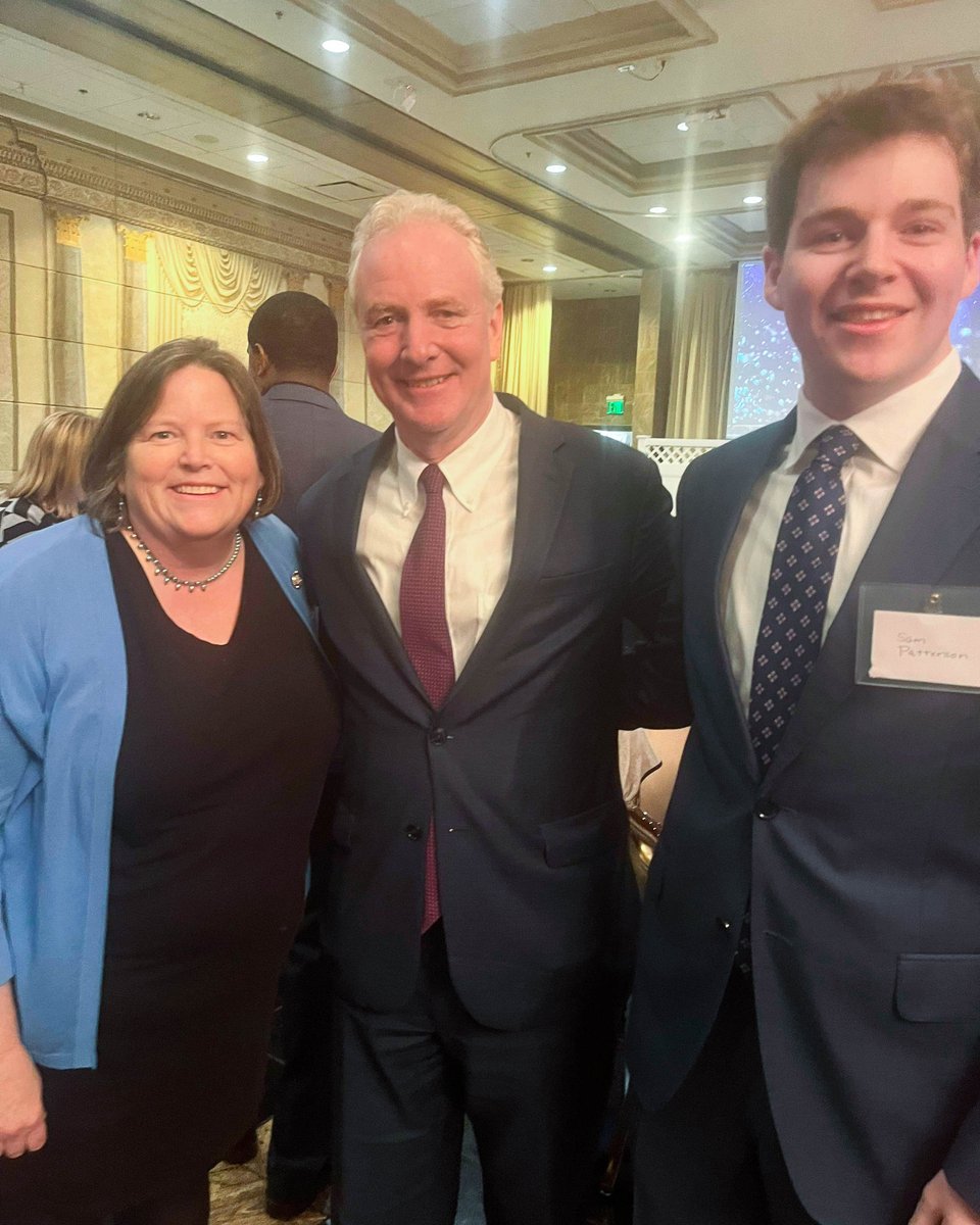 DelegateForbes's tweet photo. Wonderful turnout for last night's @BaltCoDemParty Unity Dinner. Many thanks to the volunteers who put on such a great show -- especially outgoing Chair Jason Garber.

Great to be joined at the event by my son Sam Patterson, a @TowsonU senior, as well!

#2023unitydinner #BCDSCC https://t.co/dALOR5ahlR
