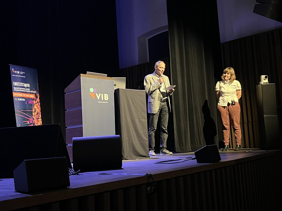 Charlotte Scott (@kc_dc_01) on Twitter photo The 2023 recipient of the <a href="/EuMacDcSoc/">European Macrophage & Dendritic Cell Society</a> Young Investigator Award is Maria Casanova Acebes <a href="/Casanova_Acebes/">Casanova Acebes Lab</a>
Congratulations Maria 🥳🥂
#EMDS2023 @VIBConferences The 2023 recipient of the <a href="/EuMacDcSoc/">European Macrophage & Dendritic Cell Society</a> Young Investigator Award is Maria Casanova Acebes <a href="/Casanova_Acebes/">Casanova Acebes Lab</a>
Congratulations Maria 🥳🥂
#EMDS2023 @VIBConferences