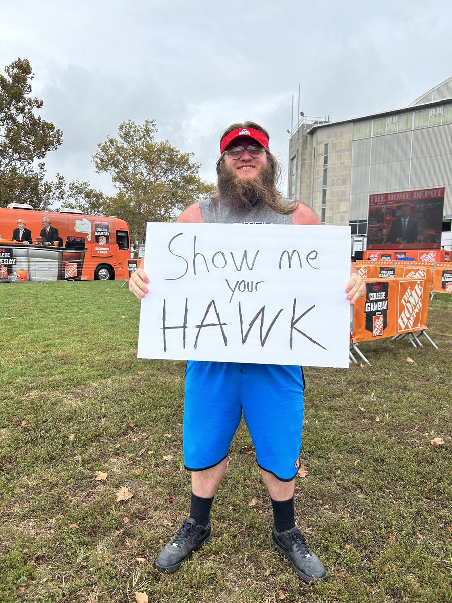 asianposh2022's tweet photo. .⁦@OfficialAJHawk⁩ ‼️‼️‼️‼️ https://t.co/1z0Y4o2tU0