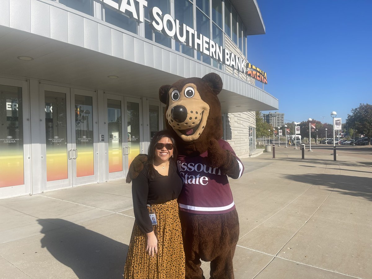 Happy Homecoming <a href="/MissouriState/">Missouri State</a>! #bearshomecoming2023 #gomaroon