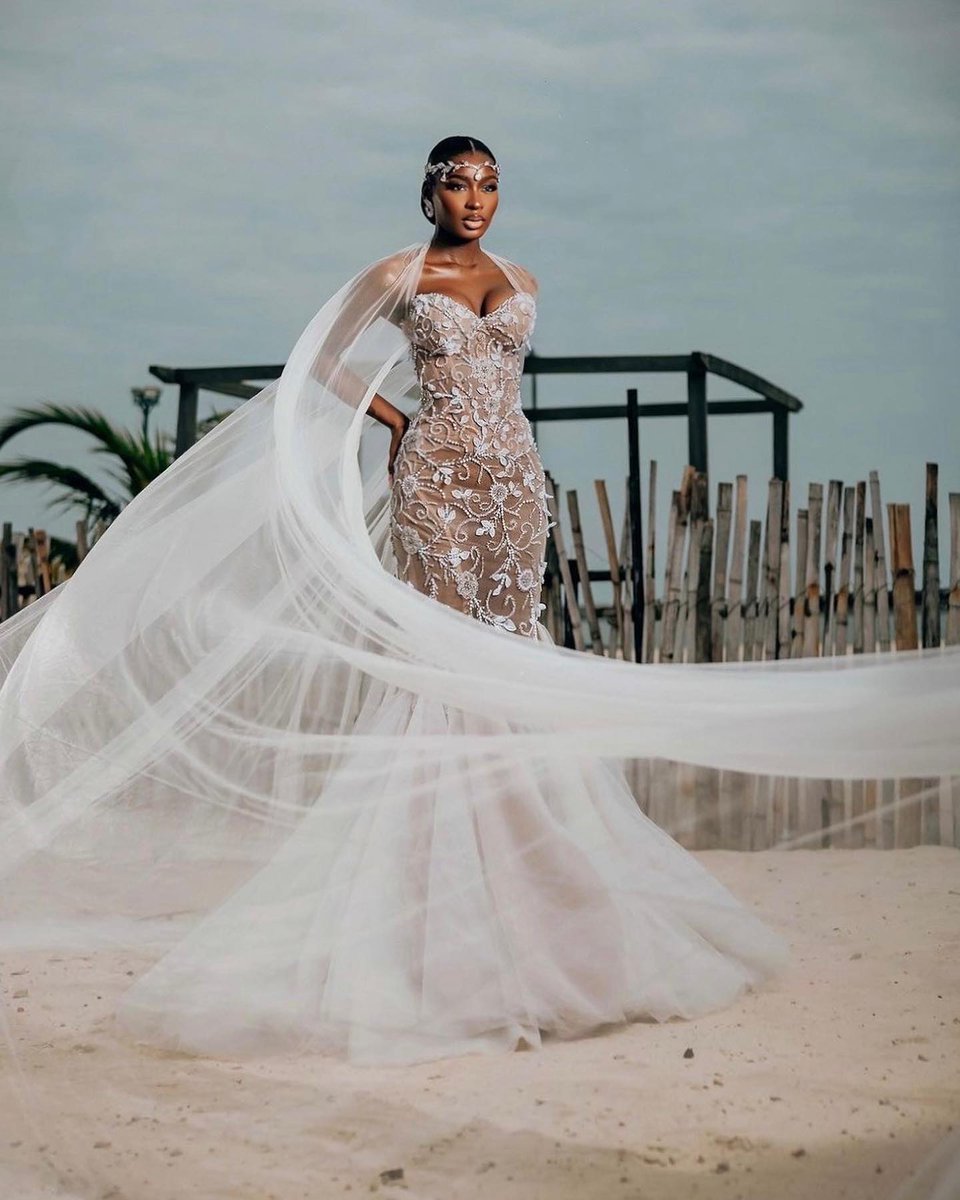 campussnap0's tweet photo. Muse: @_queendammy
Style by: @lakimmyfashion
Photographer: @tosinjoshweddings , @stephn_ad
Mua:  @revysbeauty
Hairstyling: @hairbyposhclass
Accessories: @bellezaaccessories_

#weddingbycampussnap
#campussnap https://t.co/fByTCpqBSi