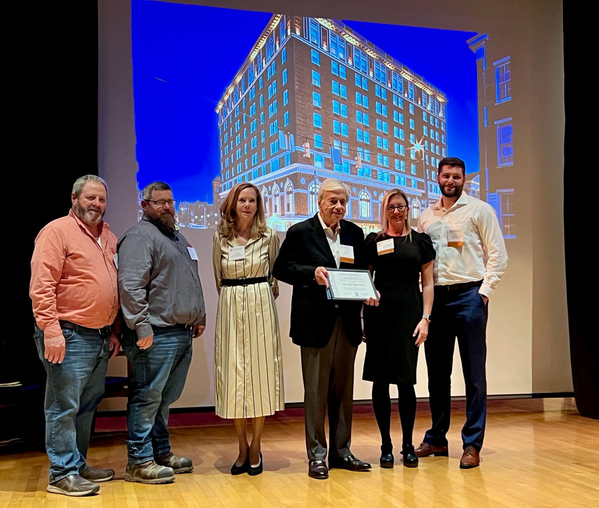 KinsleyCo's tweet photo. Last night, the Yorktowne Hotel received a construction award from Preservation Pennsylvania at the 2023 PA Historic Preservation Awards. We were honored to accept it alonside the York County Industrial Development Authority, NuTec Design, JDB Engineering, and BHC Architects. https://t.co/er1lzwqrkW
