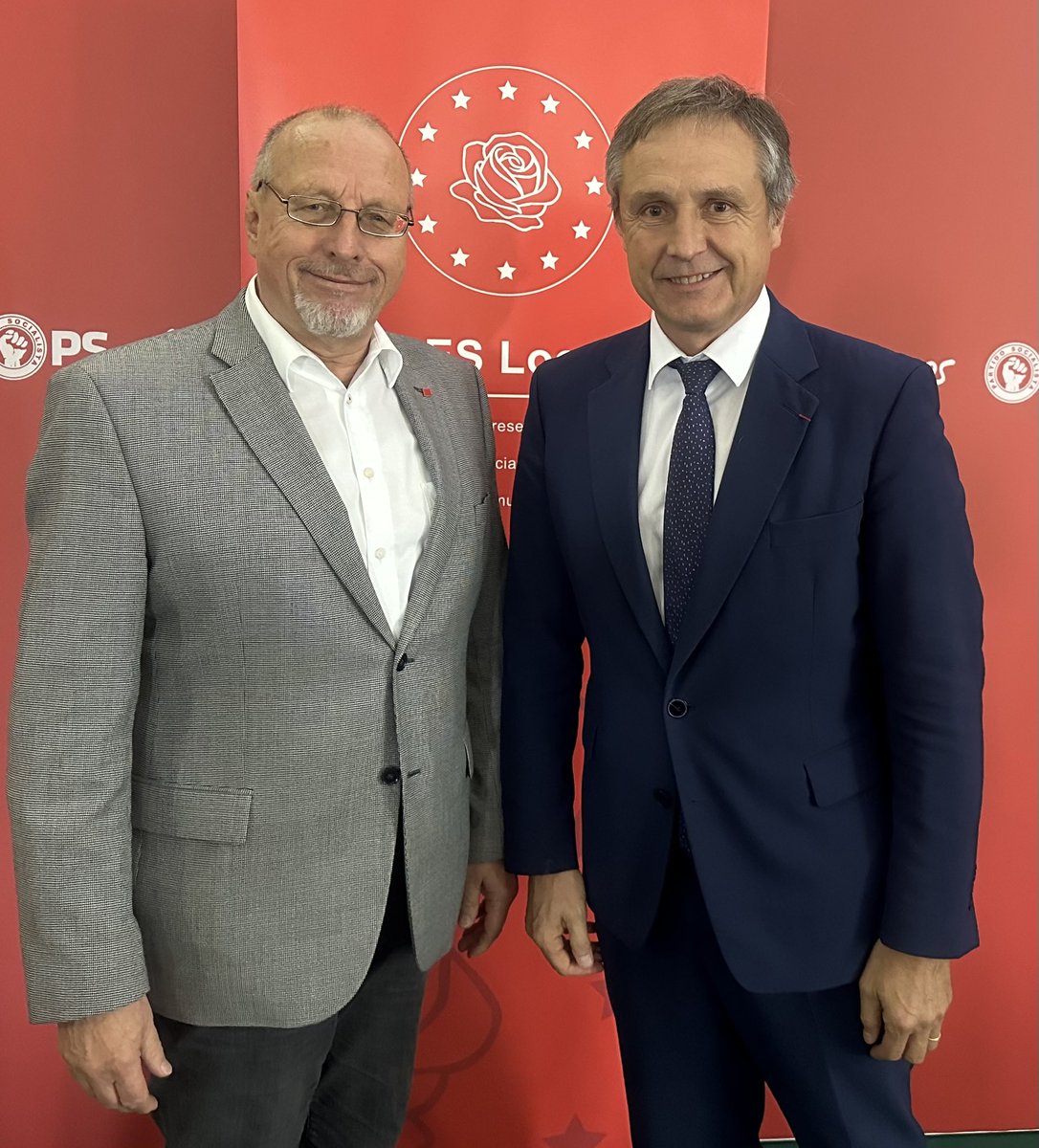 RoScha15's tweet photo. Vorstandssitzung und Workshop von PES Local in Lissabon  mit internationaler Beteiligung. Hier mit dem amtierende Präsidenten Christophe Rouillon. Interessante Beiträge und spannende Diskussionen https://t.co/MMwq1TXNx1