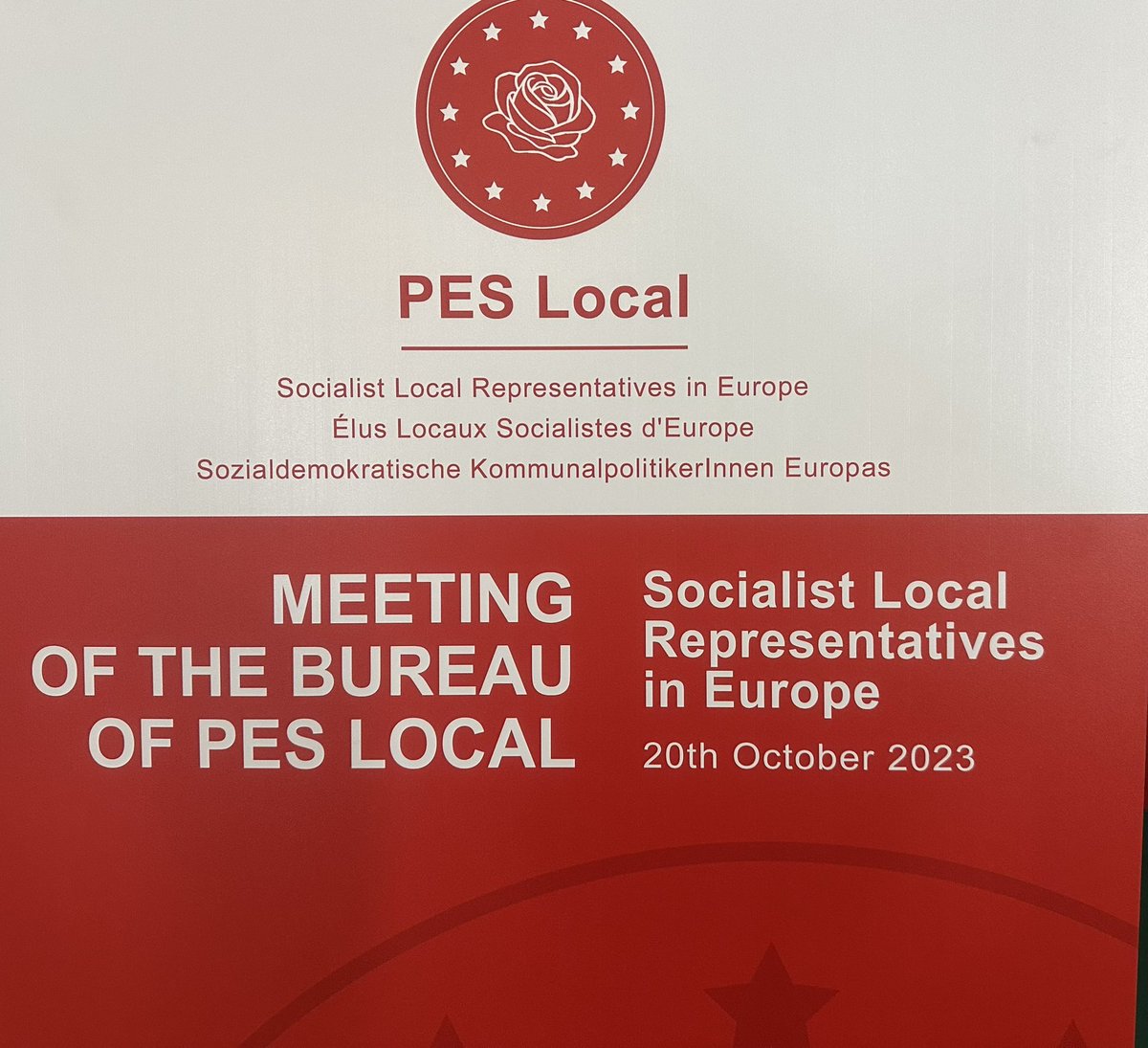 RoScha15's tweet photo. Vorstandssitzung und Workshop von PES Local in Lissabon  mit internationaler Beteiligung. Hier mit dem amtierende Präsidenten Christophe Rouillon. Interessante Beiträge und spannende Diskussionen https://t.co/MMwq1TXNx1
