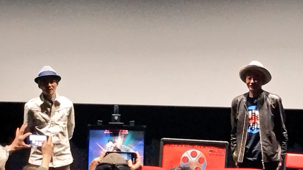 no_makkun's tweet photo. 福岡音楽映画祭2023前夜祭の石井岳龍監督のトーク・セッション+監督の新作映画『自分映画革命闘争』上映に行ってきた。感想などは後で書くとして、上映後にサイン会があって、緊張して話せなかった。たいこと言えなくて。欲を言えば、一緒に写真を撮ってもらいたかった。いやぁ、すごかったなぁ。#FMFF https://t.co/Qn3GFlRxNK