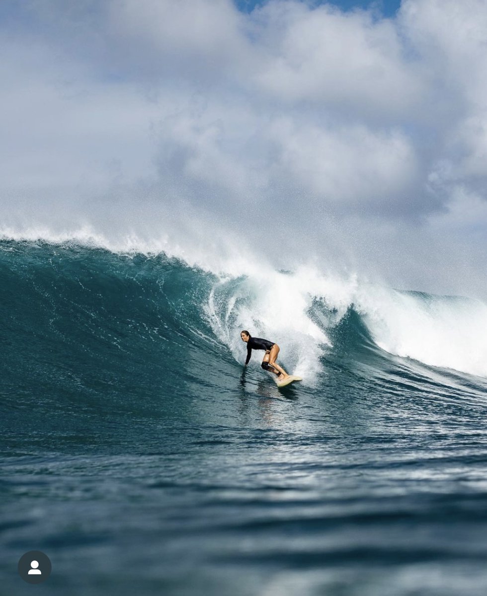 SurfGirlMag's tweet photo. Beyond Sunset is the story of Emi Erickson. Emi Erickson surfs single-fins at Sunset and Wiamea just like her dad, Roger. But this film is a lot more than about surfing. Watch here https://t.co/M5bR9cVX9T https://t.co/TRbs0Un02T