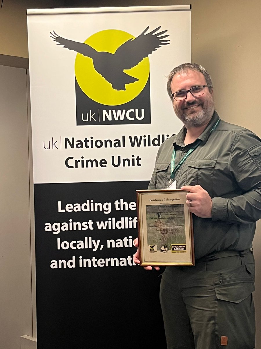 Proudly accepted an award on behalf of @SussexRuralCops at the Wildlife &amp; Rural Crime Conference from @PoachingPDG for a prosecution of poachers. Amazing team effort rightly recognised protection of wildlife #WildlifeCrime #RuralCrime
