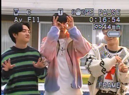 cbforu's tweet image. The difference that when he with Chensoo its like many activities during the day and when he’s with Baekhyun, cute games , relax and vibes of calm and comfortable (at home)