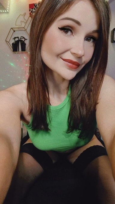 Lust auf ne Runde Cam?? 😏 Ich bin da. ❤️  👉🏻 https://t.co/hs6hILSLbZ https://t.co/gj4DLCNijk<a href="/tag/live"class="tags"><span>#live</span></a><a href="/tag/lust"class="tags"><span>#lust</span></a><a href="/tag/fitter"class="tags"><span>#fitter</span></a>