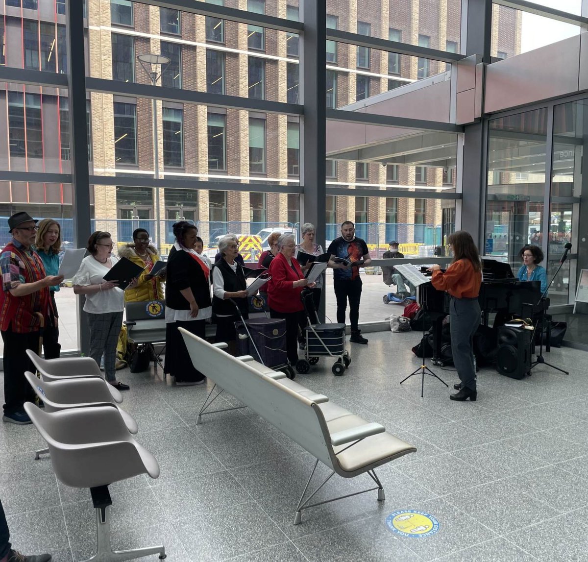 HackneySongbird's tweet photo. Today at 12.30pm! The Hackney Songbirds sing songs from the shows in the foyer of the @RoyalLondonHosp Come along and join in - free for all https://t.co/Ra7ncLFKht https://t.co/184ixVqrXi