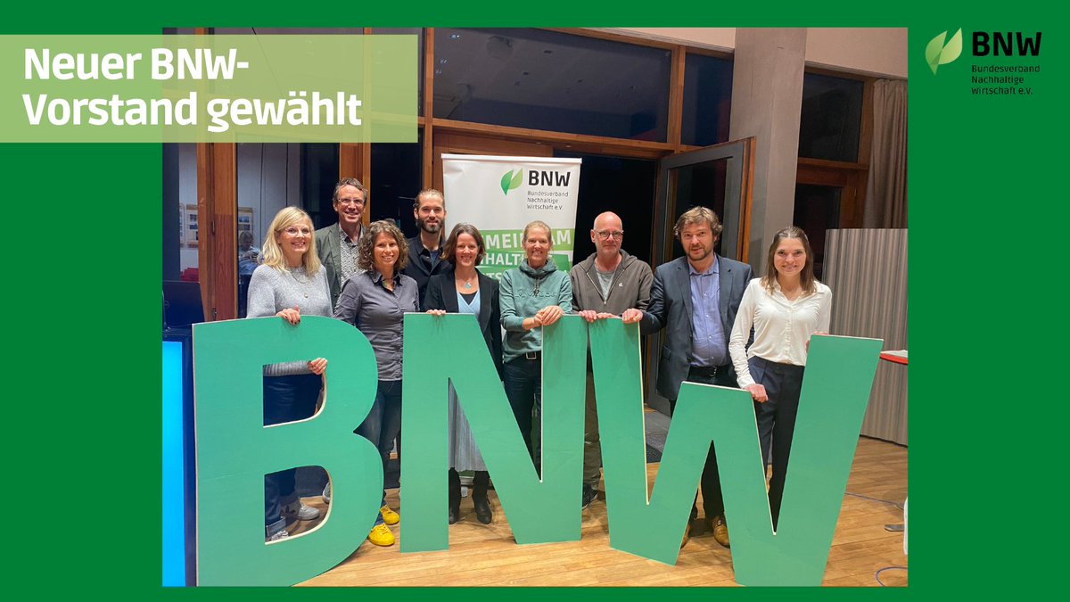 BNW wählt neuen Vorstand! 🎉💚 Unsere #Mitglieder haben einen neuen #Vorstand gewählt. Mit Unternehmer:innen unter anderem aus dem  Bau-, Textil-, Energie- und Lebensmittelsektor, repräsentiert der Vorstand unseren branchenübergreifenden Ansatz. 
Zur PM 👉 loom.ly/fYDP6SY