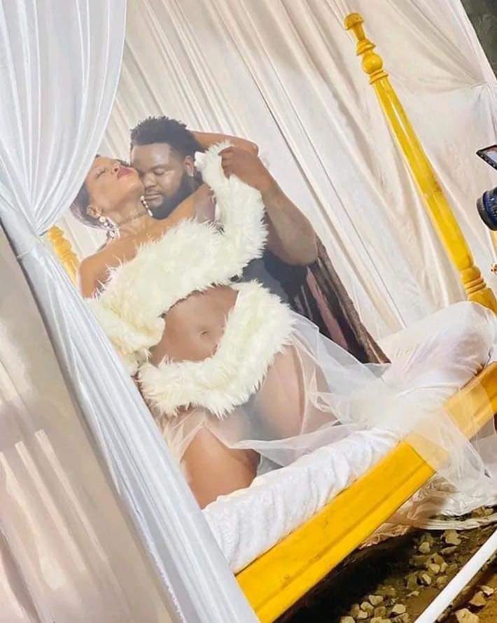 GalaxyFMUg's tweet photo. Ehhh Kumbe Chiko has been having massive times with Shakira Shkira 🙈 https://t.co/0tMPVOsHbl