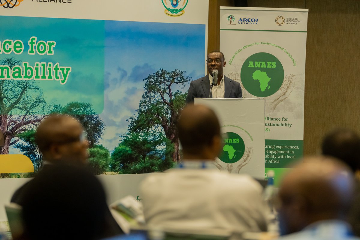 ARCOSNetwork's tweet photo. Happening now:
We're thrilled to announce the launch of the African NGOs Alliance for Environmental Sustainability (ANAES), a collaborative initiative with @circbioalliance . ANAES founding members consist of 32 NGOs from 18 African countries. #ANAESAfrica https://t.co/N7HlRouCsG