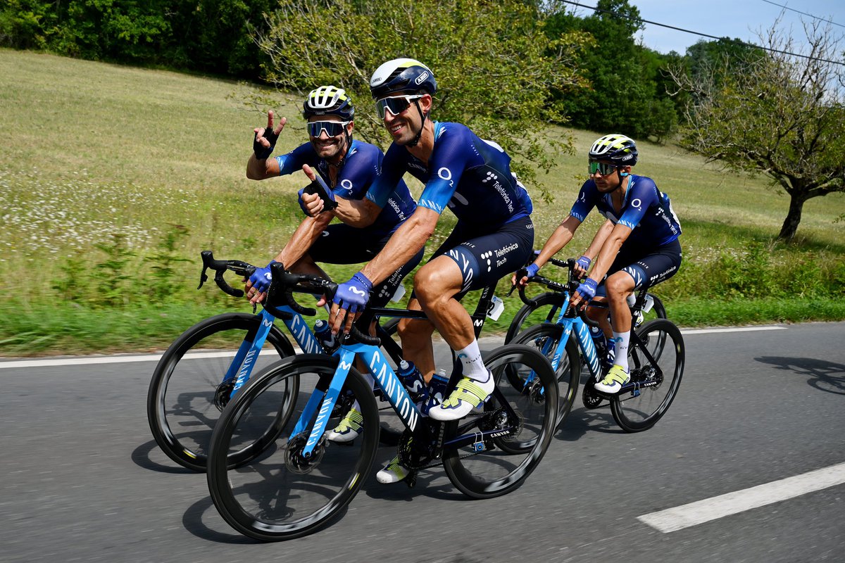 Movistar_Team's tweet photo. Amig@s, se nos va una época… 🥹

@jjrojillas se retira tras casi dos décadas de carrera. 17 años, prácticamente la totalidad, con Movistar Team.

Un compañero excelente. Alguien que supo ponerse al servicio de otros y aportar experiencia cuando llegó el momento.

UN CAMPEÓN. 🩵 https://t.co/busrOXAwhV