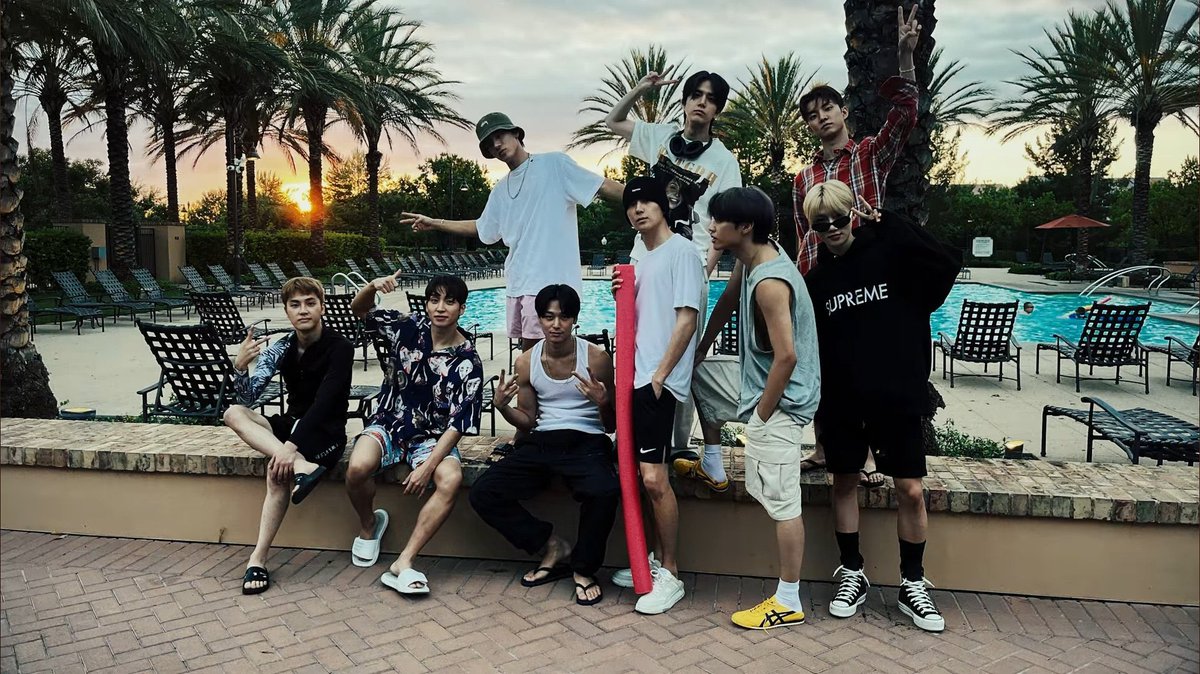kimsunwoorld's tweet photo. this is home: https://t.co/x4mAr2hlLG