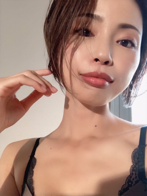 金曜日、お疲れさまです💋 https://t.co/5W0twvSKwt<a href="/tag/%E6%84%9F%E8%AC%9D%E3%81%AE%E6%97%A5"class="tags"><span>#感謝の日</span></a>