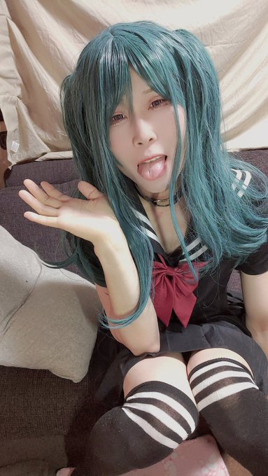 「先生っちへ　ういっすー！　朝から、完全にぽんぽんぺいんで、つらみが深いので、1日おふとんでスヤァしておきます。明日は行けたら行くマンです！」。 メスガキ◀︎ ▶結果 https://t.co/u36
