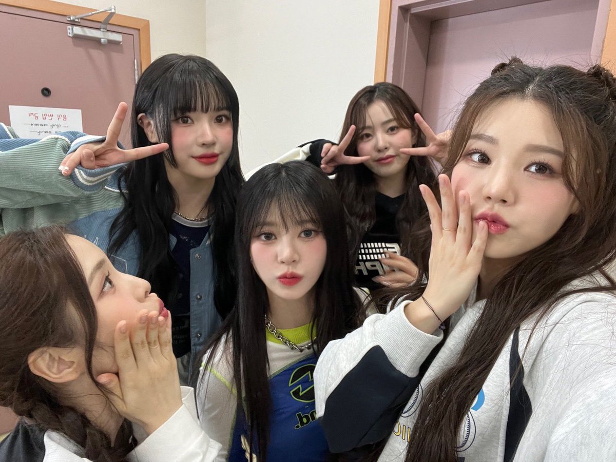 ADYA_official's tweet photo. [ADYA-CAM📸] 231020
제주국제드론필름페스티벌 JDFF

#ADYA #에이디야 #JDFF
#startingHouse #스타팅하우스 https://t.co/pCNIIYGa3i
