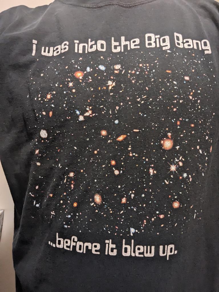 jasonwardtech's tweet photo. Happy #nerdshirtfriday https://t.co/muHY8qzp78