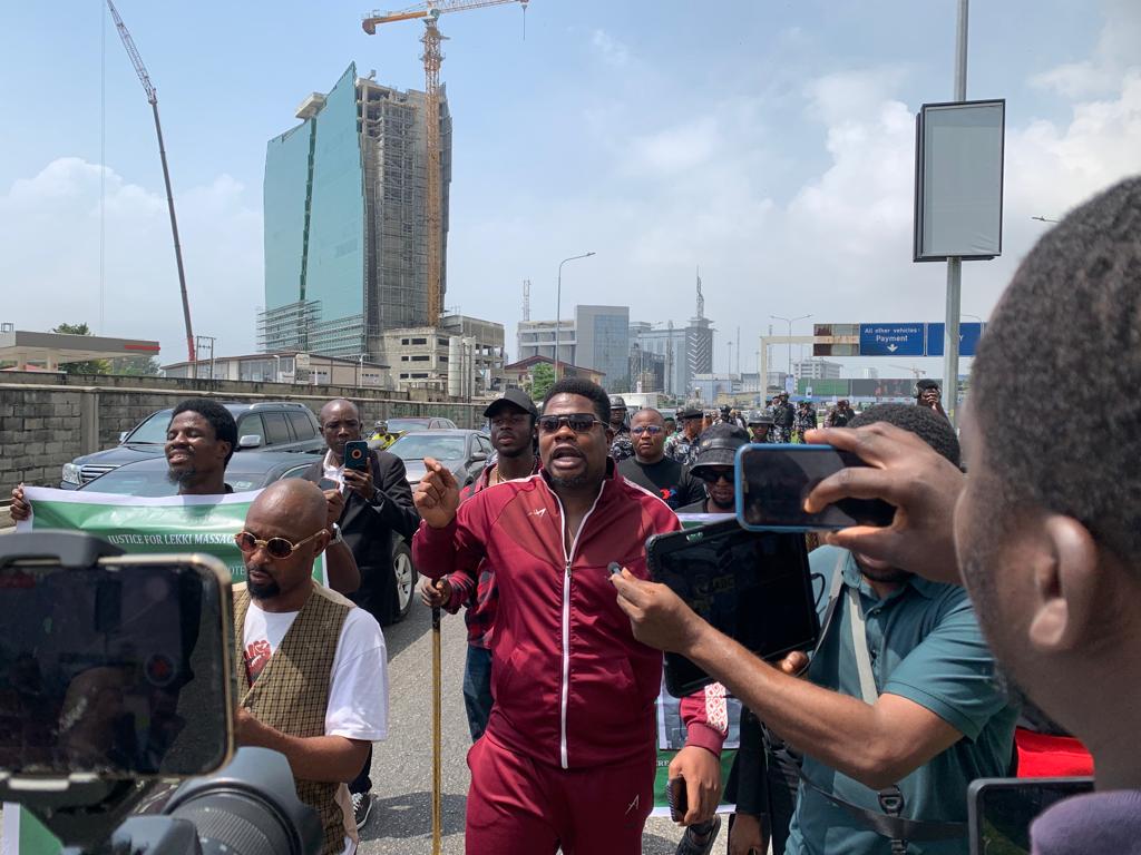 vanguardngrnews's tweet photo. (Photos) ENDSARS: 3rd Anniversary of Lekki Tollgate shootings https://t.co/UW3DHTpTtD
